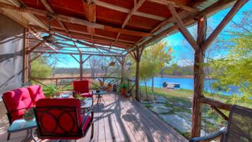 Cabin, 3 Bedrooms | Terrace/patio