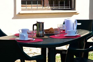 Outdoor dining - FIR - 52 (gambassi terme)