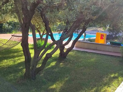 Panoramic villa immersed in the green with swimming pool