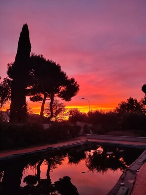 Outdoor pool - Panoramic villa immersed in the green with swimming pool (Montesecco)