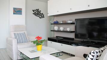 Télévision, livres, chaßne hi-fi