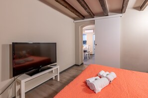 2 chambres, lit parapluie, Wi-Fi, draps fournis