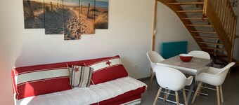 Charming Cottage in Quend-Plage: 2BR, Parking, Garden
