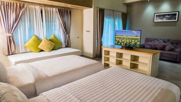 1 bedroom, in-room safe, internet