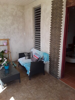 Property grounds - The small loft in the meadow (Petit Bourg)