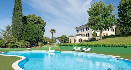 Private villa ideal location for families & weddings.