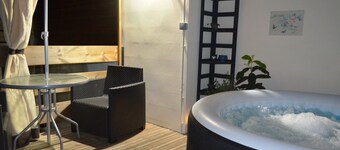 Fully equipped studio with Spa