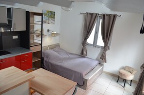 1 bedroom, WiFi, bed sheets