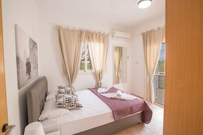 4 Schlafzimmer, Bügeleisen/Bügelbrett, Internetzugang, Bettwäsche