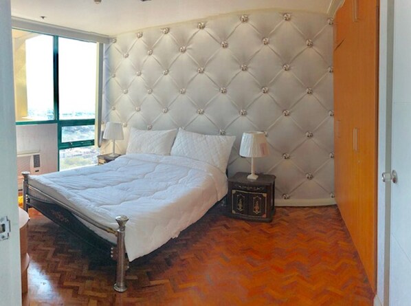 1 bedroom, in-room safe, iron/ironing board, WiFi