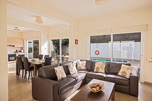 TV, fireplace - Your Dream Holiday Villa with Private Pool in Protaras’ most Exclusive Neighbourhood (Protaras)