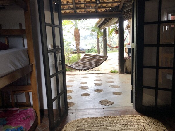 3 habitaciones, tabla de planchar con plancha y wifi gratis