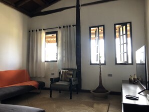 3 chambres, fer et planche à repasser, Wi-Fi gratuit