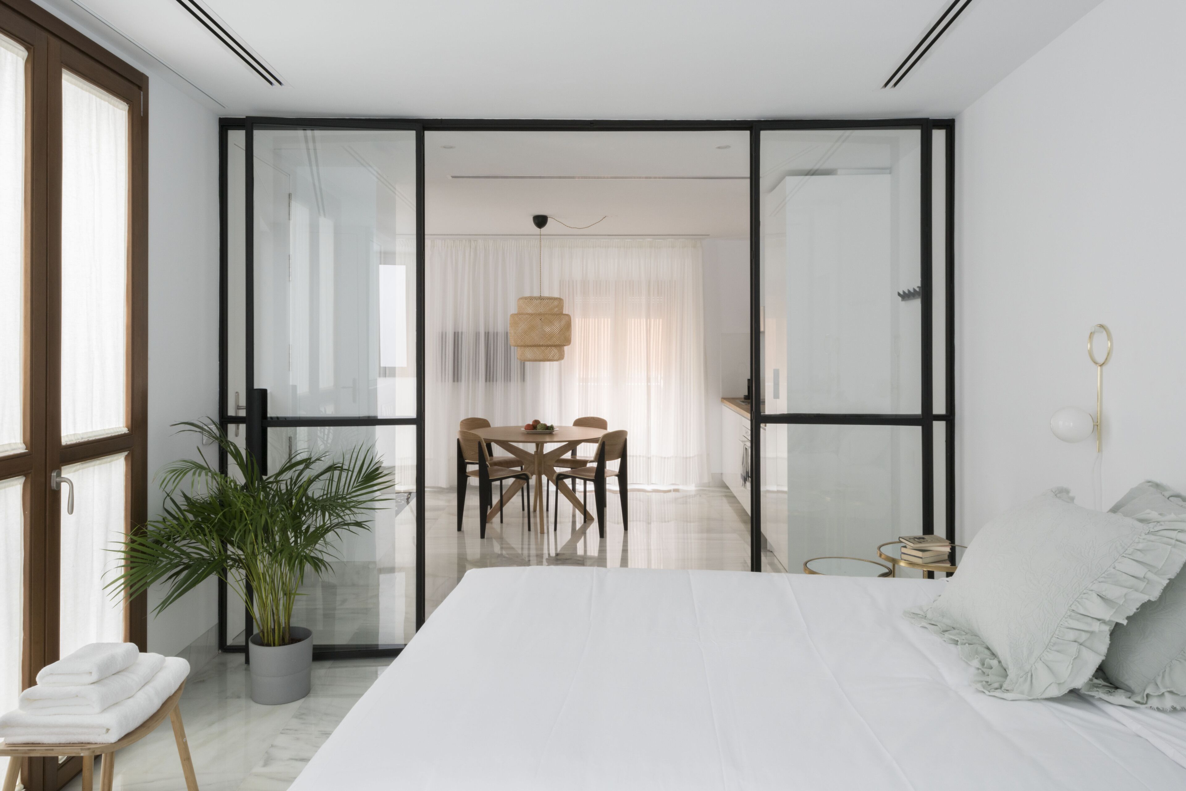 1 chambre, fer et planche à repasser, Wi-Fi, draps fournis