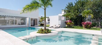 Premium Homes Puerto Morelos Beautiful, charming.