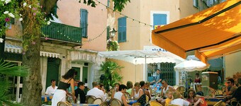 Beautiful guest house 60 M², 3*, in a quiet place with trees, closed property