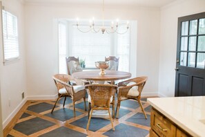 Dining - Beautiful Home 10 Minutes from the Augusta National (Martinez)