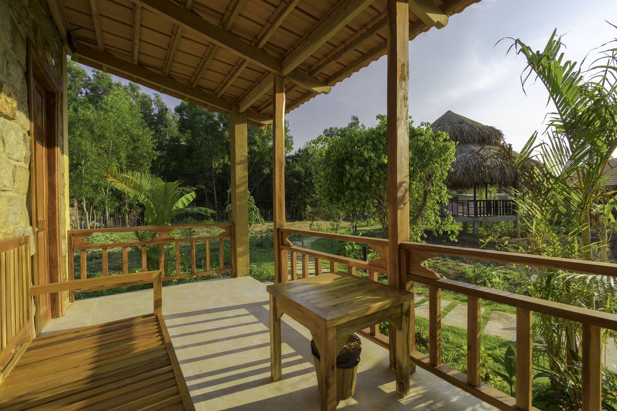 Cottage dành cho gia đình, ban công | Bộ đồ giường cao cấp, minibar, bàn 