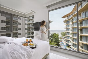 Room, 2 Bedrooms (Residence) | Minibar, in-room safe, blackout drapes, free WiFi