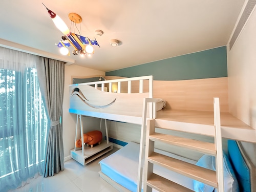 Centara Sonrisa Residences & Suites Sriracha