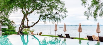 Centara Sonrisa Residences & Suites Sriracha