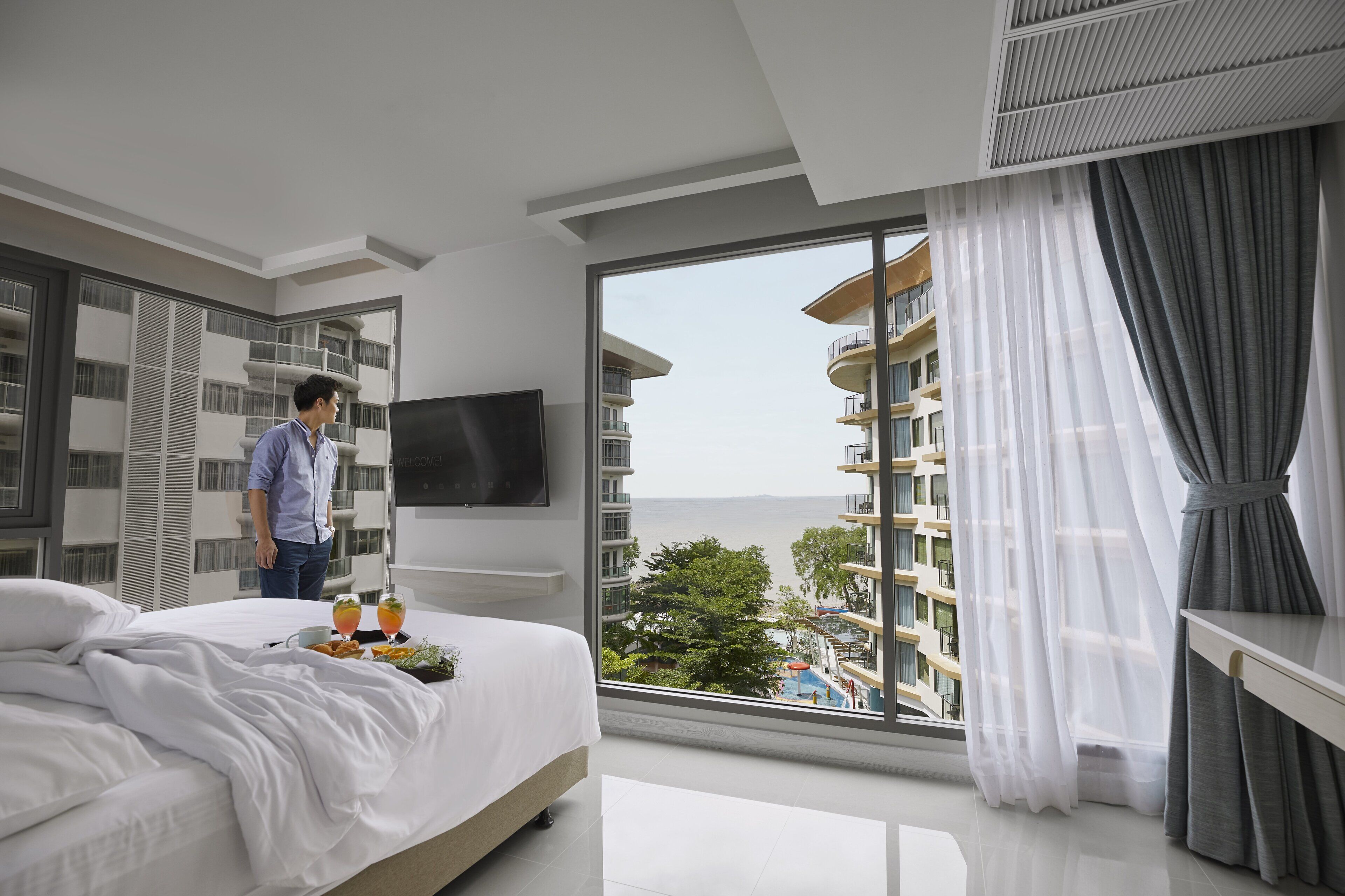 Room, 2 Bedrooms (Residence) | Minibar, in-room safe, blackout curtains, free WiFi