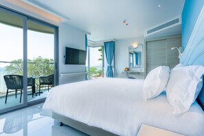 Minibar, in-room safe, blackout drapes, free WiFi