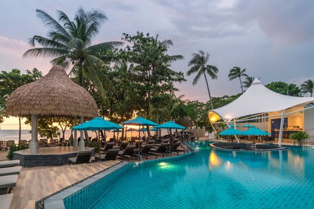 Centara Ao Nang Beach Resort & Spa Krabi – Affordable hotel in Krabi