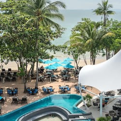 2 nhà hàng, phục vụ bữa sáng, bữa trưa, món ăn mang phong cách quốc tế