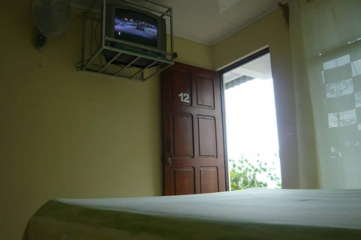 Wifi gratis y ropa de cama