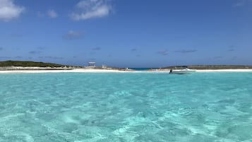 Sun-loungers, beach towels