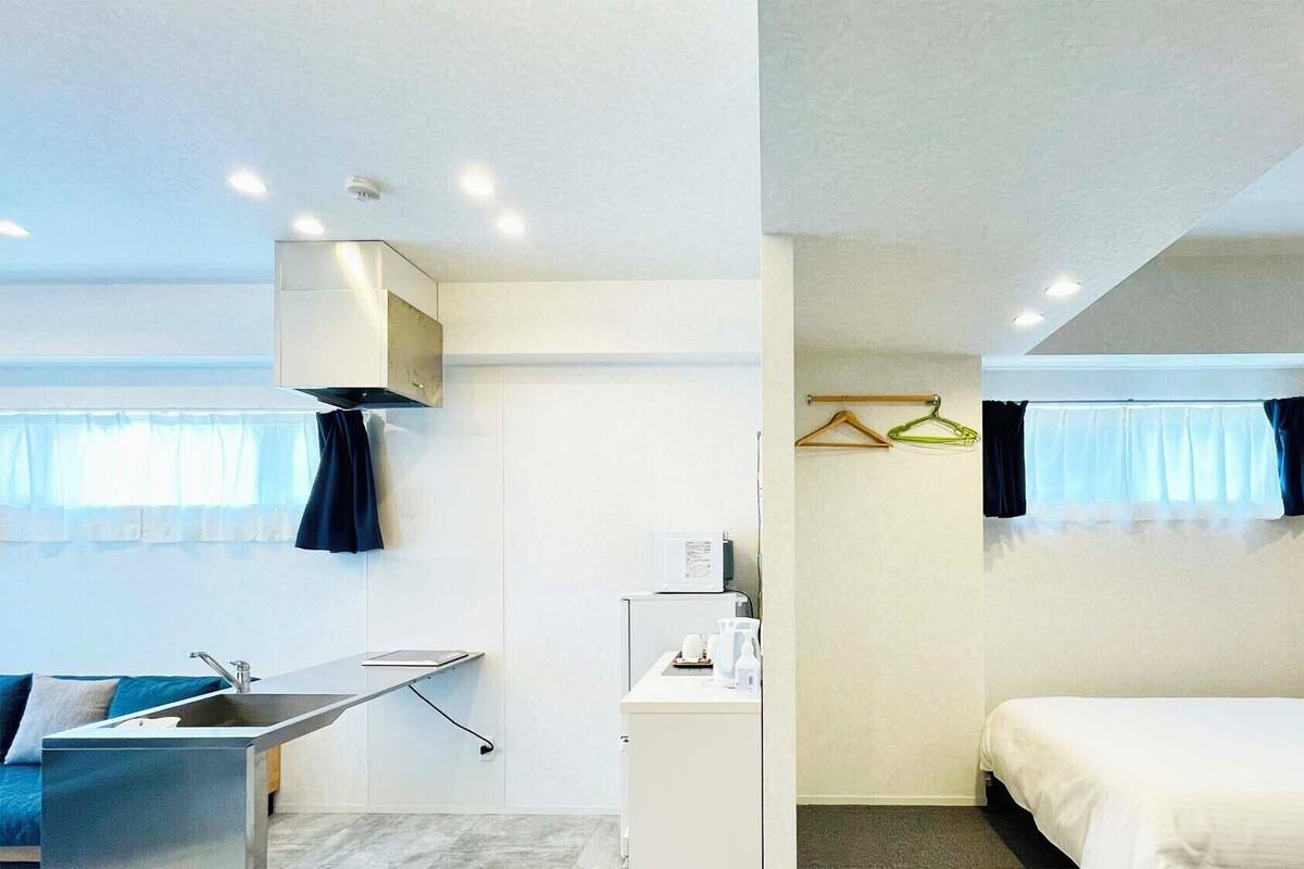 Wi-Fi gratuit, décoration personnalisée, draps fournis