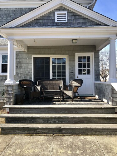 Summer on Narragansett Pier