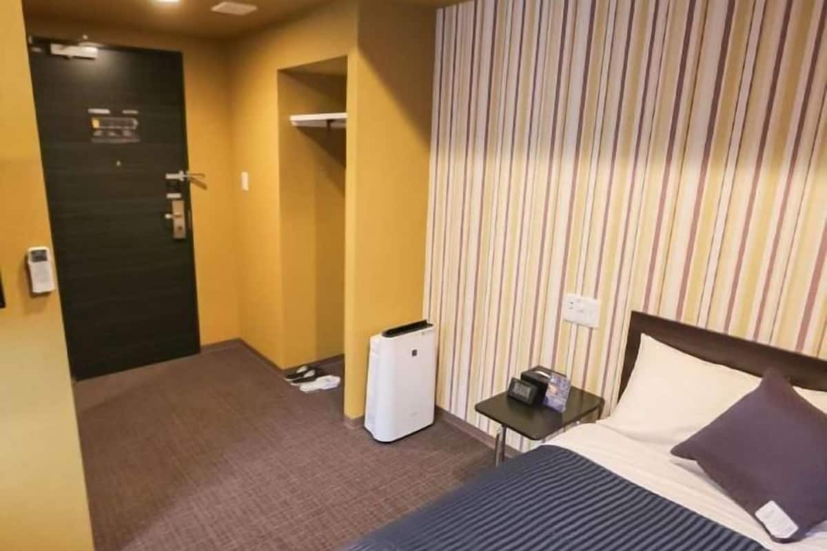 Individually decorated, desk, laptop workspace, free WiFi