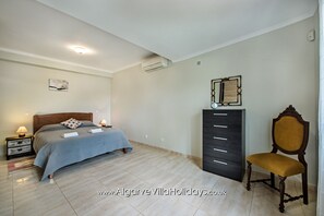 3 bedrooms, in-room safe, iron/ironing board, free WiFi