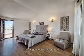 3 Schlafzimmer, Zimmersafe, Bügeleisen/Bügelbrett, kostenloses WLAN