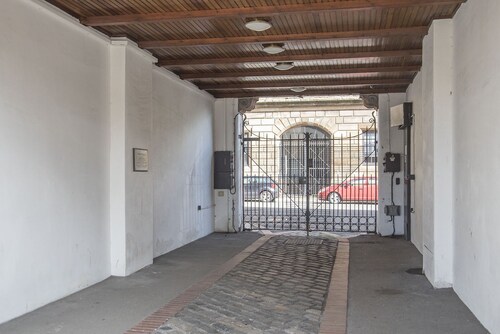 The Stables: Fabulous stylish flat in Merchant City & Parking