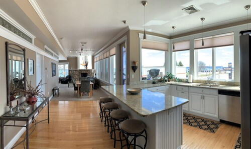 Pier Harbor Condo #2-Downtown
