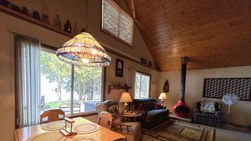 TV, fireplace, DVD player