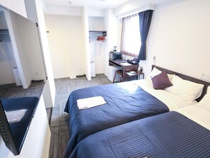 特色装修、办公桌、熨斗/熨衣板、免费 WiFi