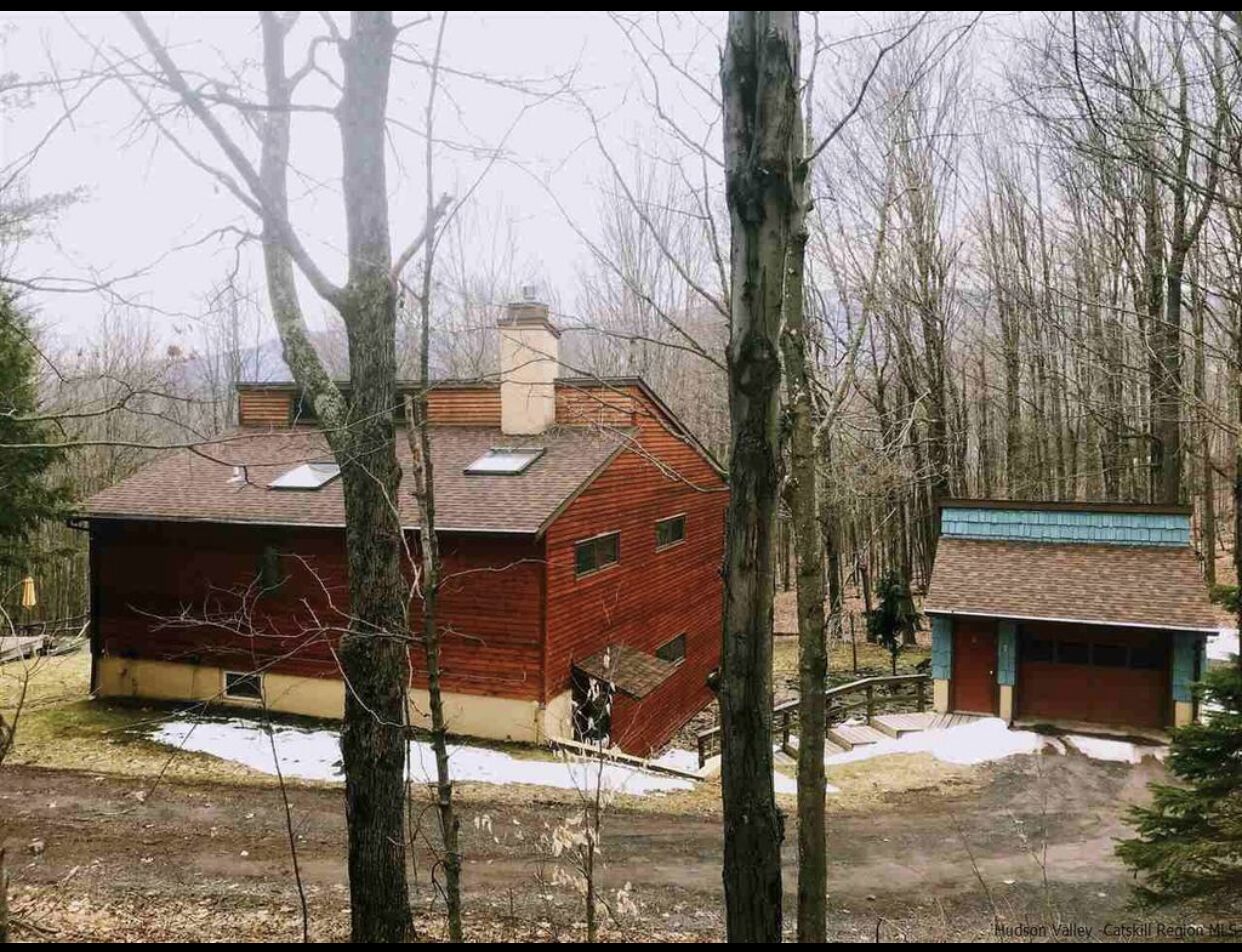 Four Season Retreat in the Heart of the Catskills
