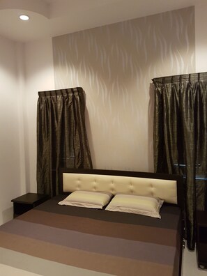 3 bedrooms, in-room safe, iron/ironing board, WiFi - Villa - Course Dusit Pattaya (Muang Pattaya, Chang Wat Chon Buri)