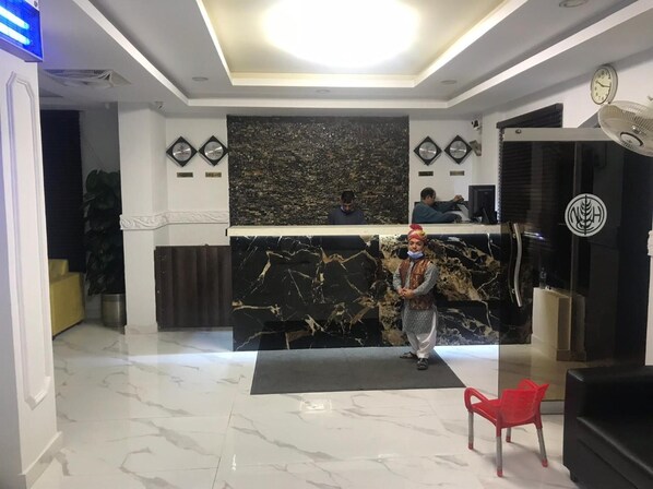 Lobby - National City Hotel (Rawalpindi)