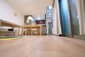 Private Vacation Home | Living area - Karan Hoshi (Kyoto)