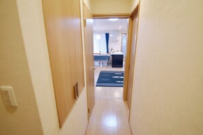 Hallway - Karan Horikawagojo (Kyoto)