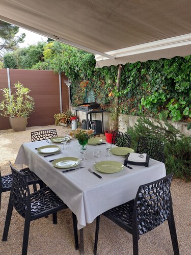 Schöne Wohnung mit WiFi in St. Cyr sur Mer 5 Minuten zu Fuß vom Strand entfernt