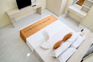 Hypo-allergenic bedding, minibar, in-room safe, individually decorated - Clove Beach (Feydhoo)