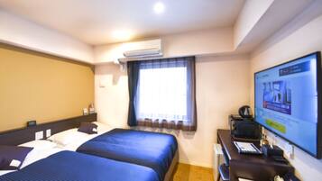 Iron/ironing board, free WiFi