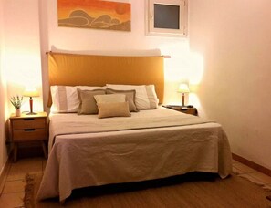2 quartos, ferros/tábuas de passar roupa, Wi-Fi, roupa de cama