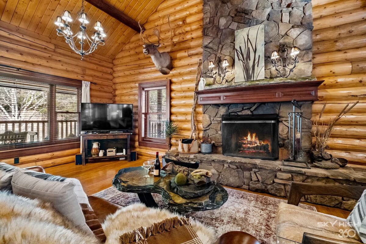 TV, fireplace, DVD player, stereo